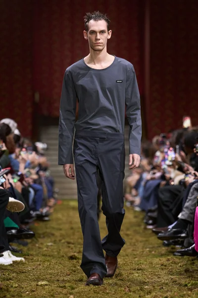 Look 22